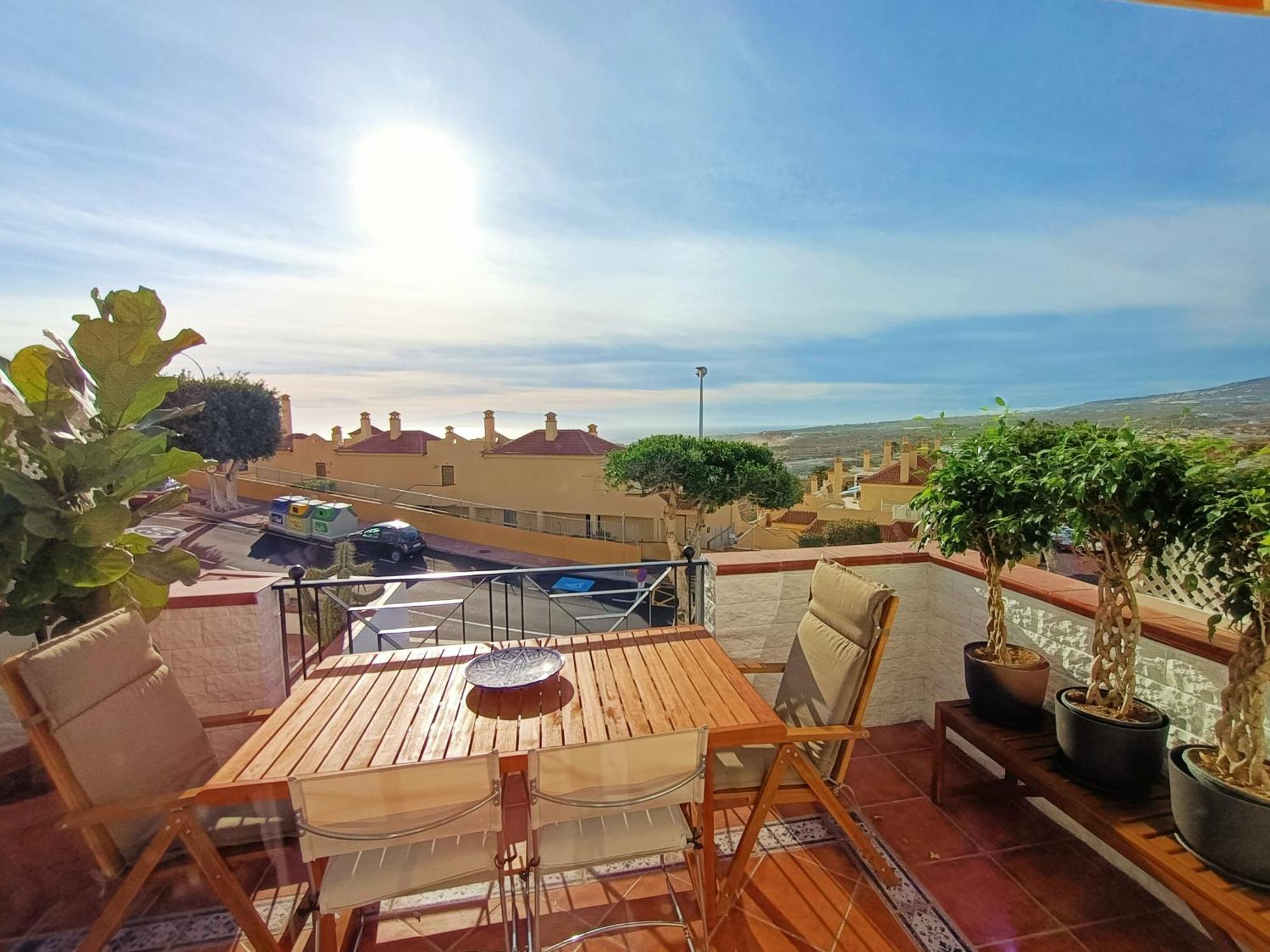 Appartement Topfloor Corner Panoramics Views & Pools *
